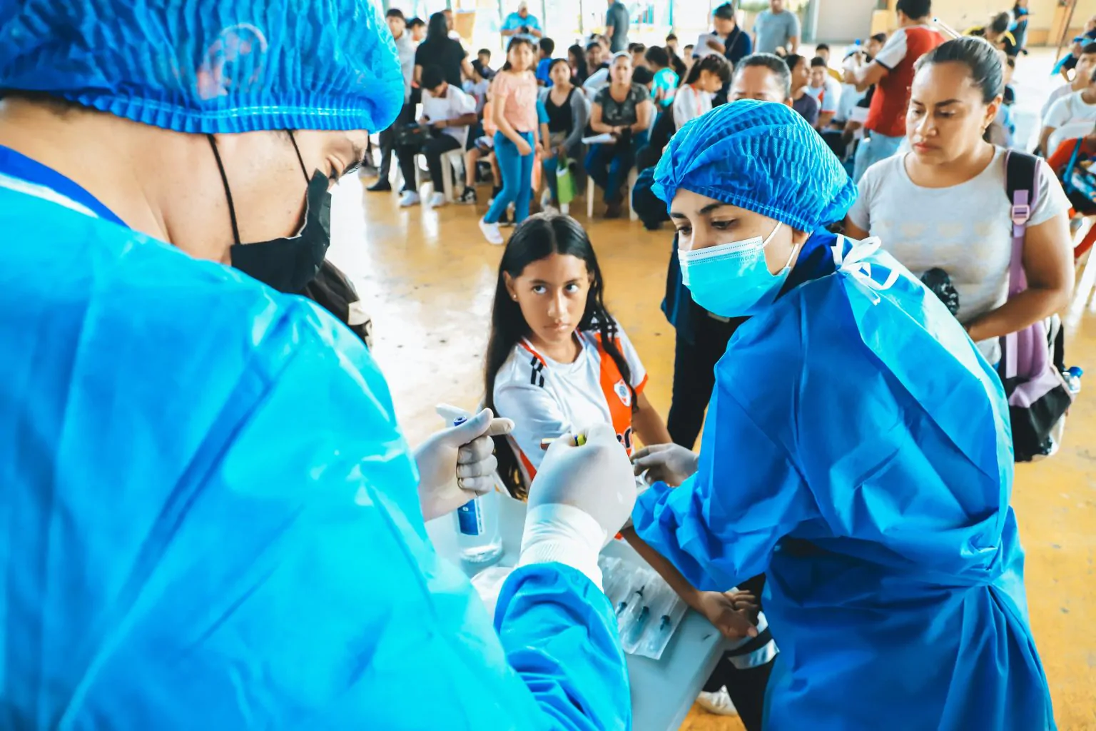 Cruz Roja realiza exámenes médicos en Pedro Carbo, Lomas de Sargentillo y Nobol para Escuelas de Fútbol