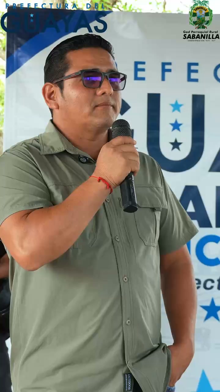 Prefectura del Guayas y GAD Sabanilla entregan albarradas en La Esperanza y Las Piedras